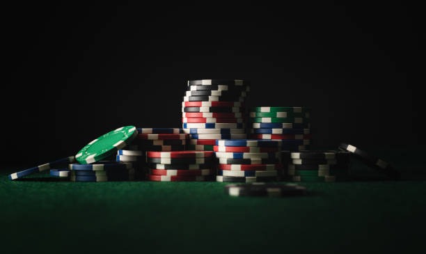 wikatogel Three Card Poker live table with dealer and player cards displayed